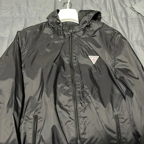 guess wind breaker zip up